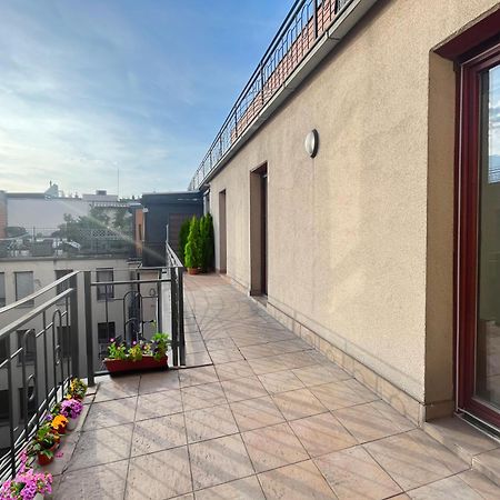 Leda Deluxe Apartment Budapest Luaran gambar
